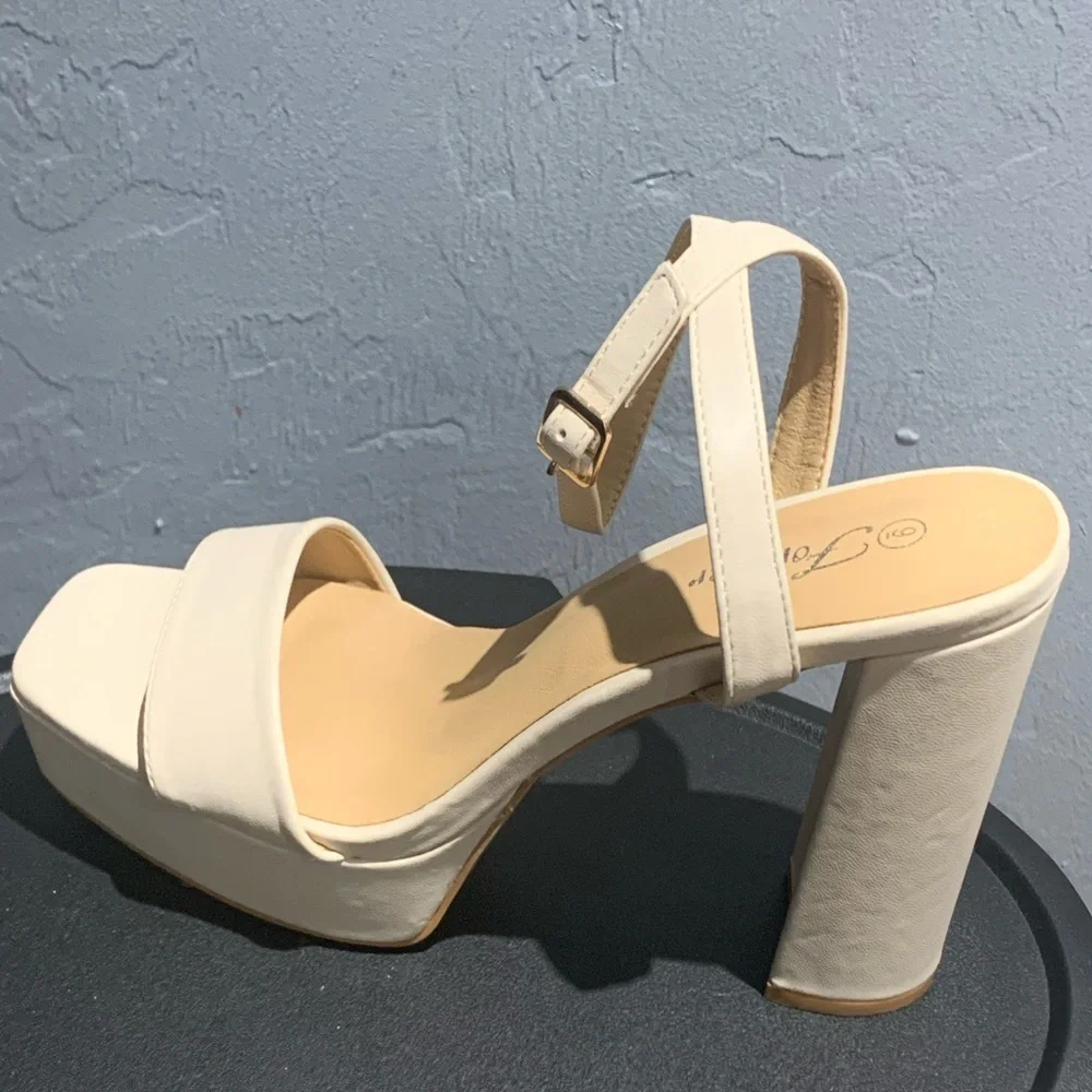 Forever Women's Chunky Block Platform High Heel Sandals SZ 9 - Picture 7 of 9